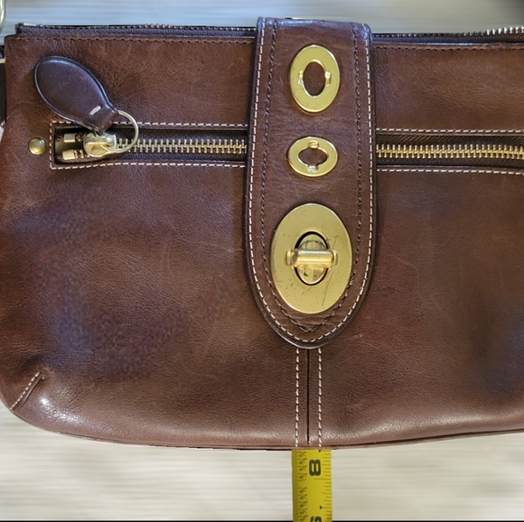 ⭐️ Coach Legacy Series Crossbody Leather Bag Host Pick ⭐️